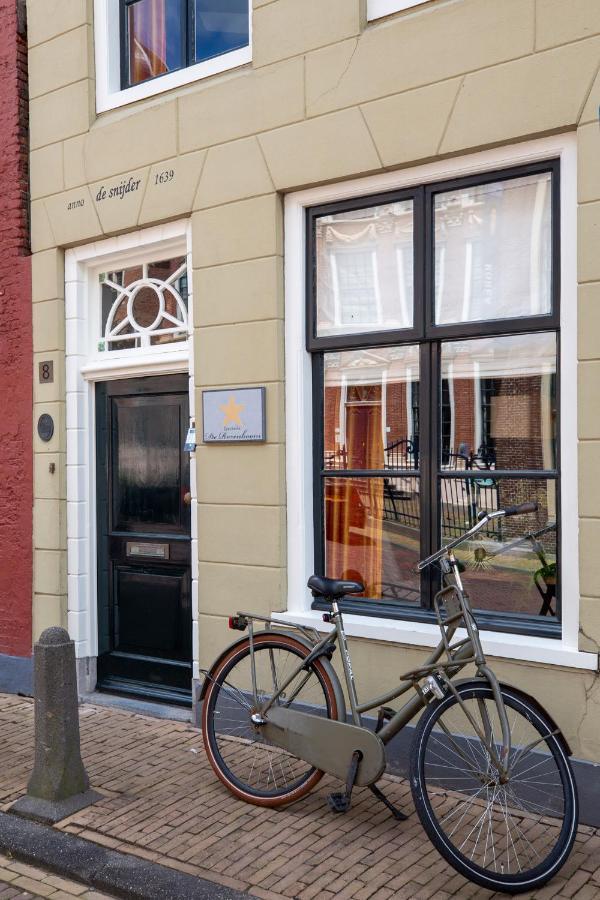 Erfgoed City House De Rozenboom Леэварден Экстерьер фото