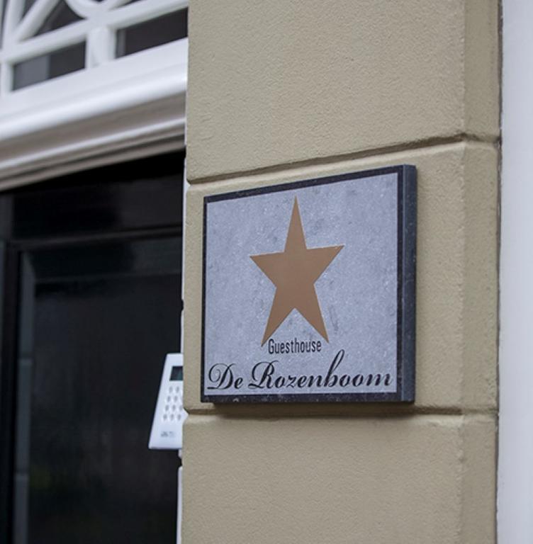 Erfgoed City House De Rozenboom Леэварден Экстерьер фото